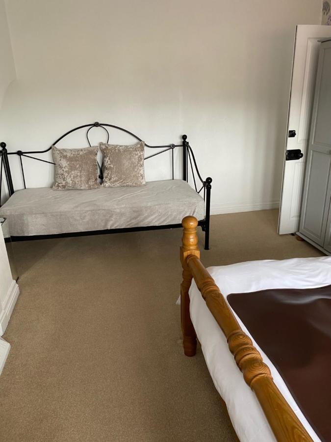 Birtley House Bed And Breakfast ロビン・フッズ・ベイ エクステリア 写真