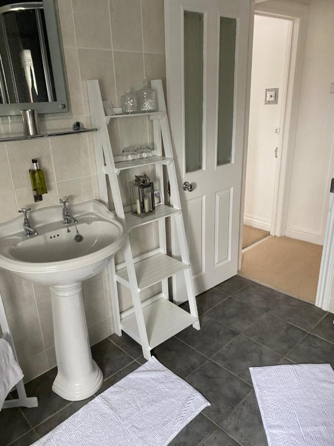 Birtley House Bed And Breakfast ロビン・フッズ・ベイ エクステリア 写真